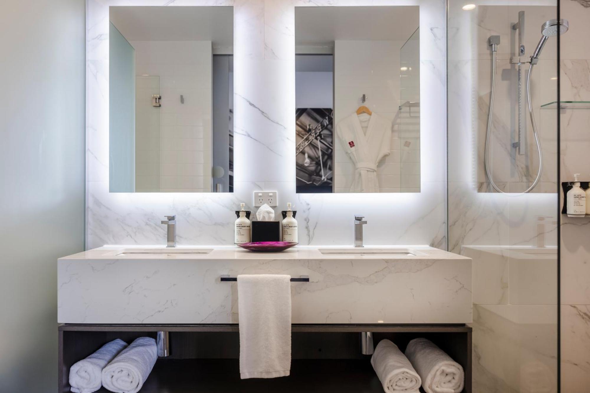 Sage Street 4*